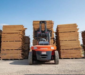 اجاره لیفتراک تویوتا