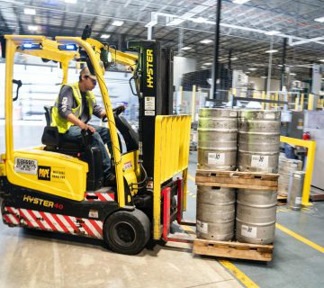 اجاره لیفتراک تویوتا